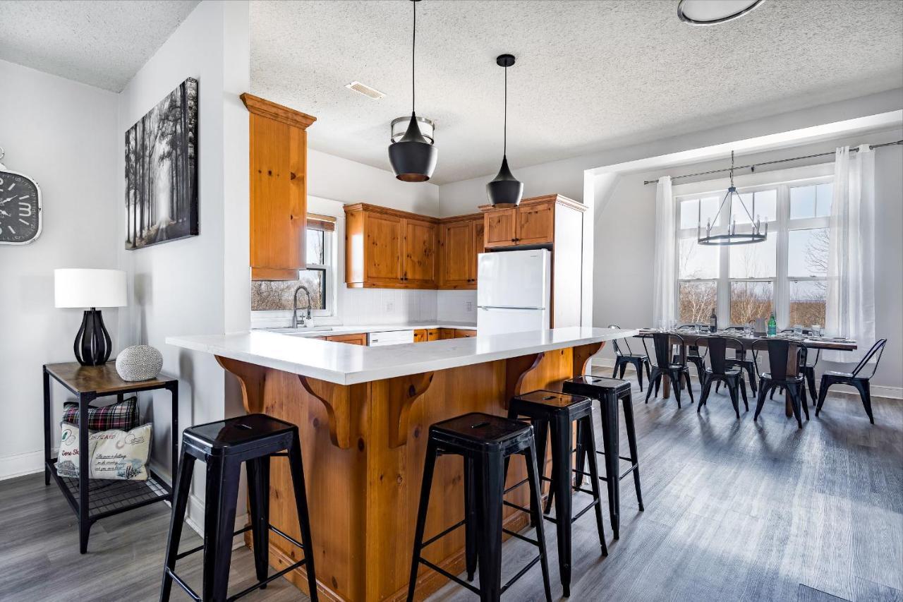 Beautiful & Bright 3 Bed Townhome Near Village Blue Mountains Exterior photo